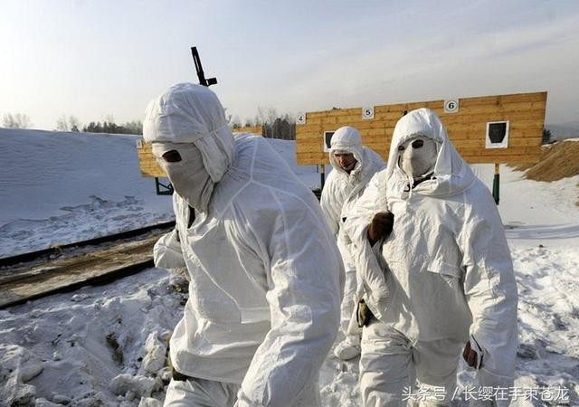 Napoleon đã phải đối mặt với mùa đông lạnh nhất thế kỷ 19 ở Nga, Đức quốc xã phải đối mặt với mùa đông lạnh nhất thế kỷ 20. Và hiện giờ, mùa đông lạnh nhất của thế kỷ 21 vẫn chưa được ghi nhận lại cũng giống như việc chưa một quốc gia nào dám "cả gan" đụng vào Nga như người Pháp và Đức đã từng làm trước đây. Nguồn ảnh: Sohui.