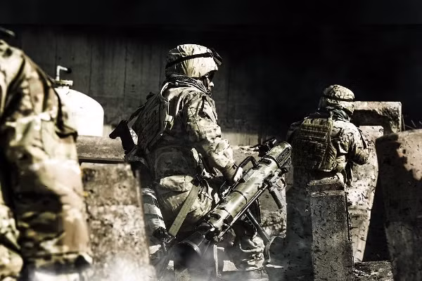 Trong điều kiện thử nghiệm, đầu đạn HEAT được phóng đi từ Carl-Gustaf M4 có khả năng xuyên tối đa 400mm thép đồng nhất. Khi sử dụng đầu đạn nổ lại (Tandem-charge), M4 có thể xuyên qua tới 500mm thép cán đồng nhất được đặt phía sau lớp giáp phản ứng nổ. Nguồn ảnh: Saab.