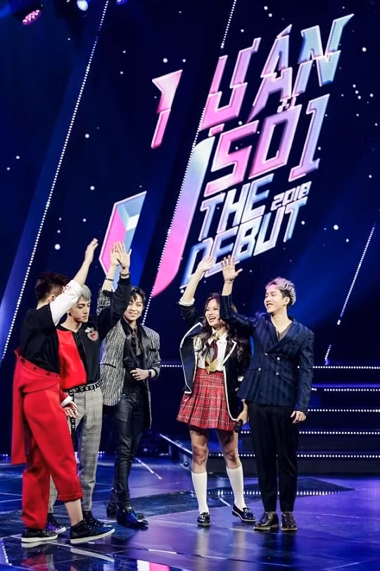 Sau on ao da xeo, Huong Tram cong khai hat ca khuc cua Chi Pu-Hinh-8