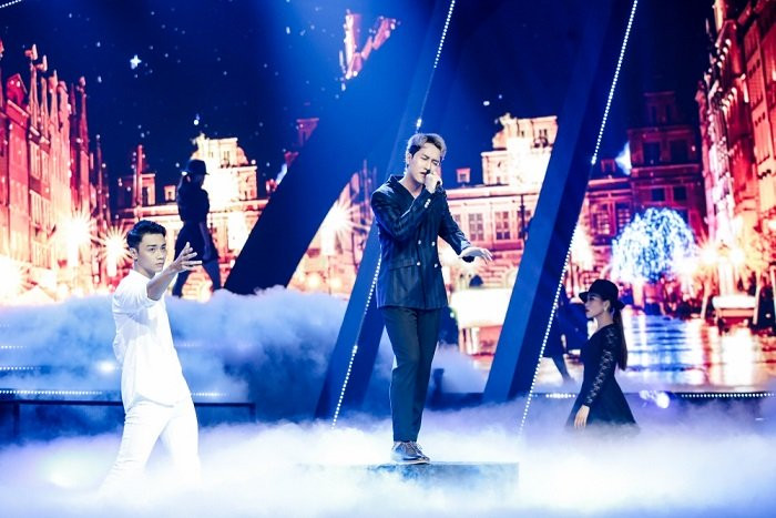 Sau ồn ào đá xéo, Hương Tràm công khai hát ca khúc của Chi Pu - Hình 5 Sau on ao da xeo, Huong Tram cong khai hat ca khuc cua Chi Pu-Hinh-5