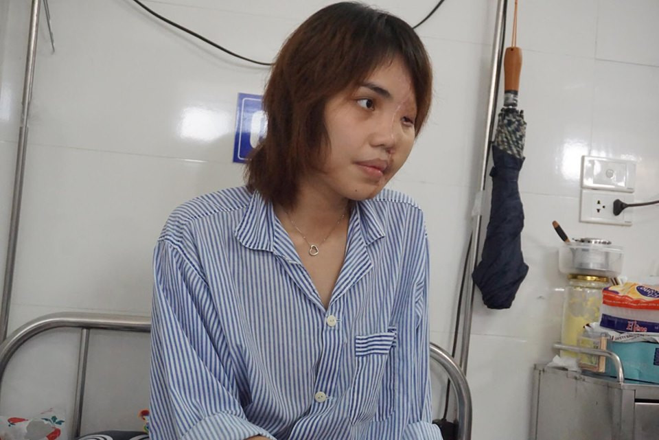 Cô cho biết, sợ bố mẹ tốn kém chữa trị, khi ra viện cô sẽ lên chùa đi tu.