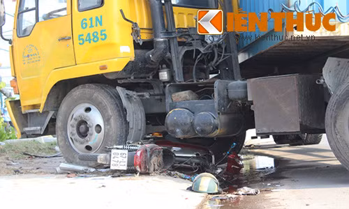 Bi container keo le gan 20 met, mot nguoi nguy kich-Hinh-3