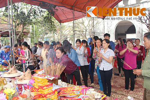 Xuc dong le ky niem ngay mat cung phi vua Tran Thanh Tong-Hinh-4