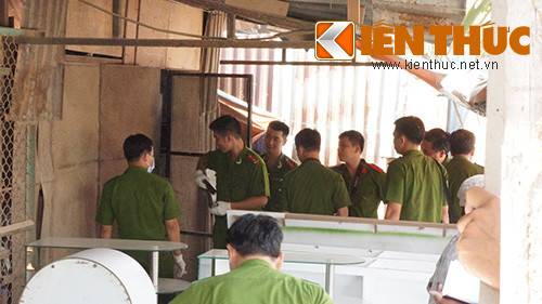 Hoang hon nguoi dan ong chet bat thuong trong xuong go-Hinh-2