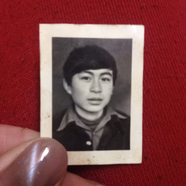 Ông bố mang vẻ đẹp chuẩn mực mặt vuông chữ điền của bạn Mỹ Vân.