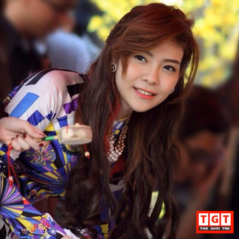 Để có được thành công bước đầu, Summer (sinh năm 1993 ở TP.HCM) đã nỗ lực và cố gắng không ngừng. Tốt nghiệp chuyên ngành kế toán nhưng cô gái Sài thành này lại không chọn con đường học thuật theo đúng chuyên ngành được đào tạo mà cô sang một ngã rẽ khác đó là con đường kinh doanh online.