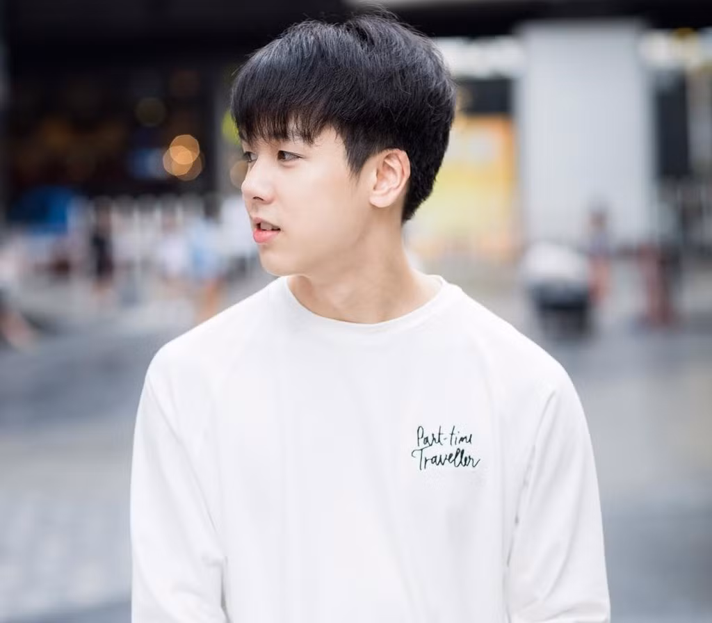 Những hình ảnh của anh chàng này nhận được hàng chục nghìn lượt thích và nhiều bình luận khen ngợi của dân mạng.