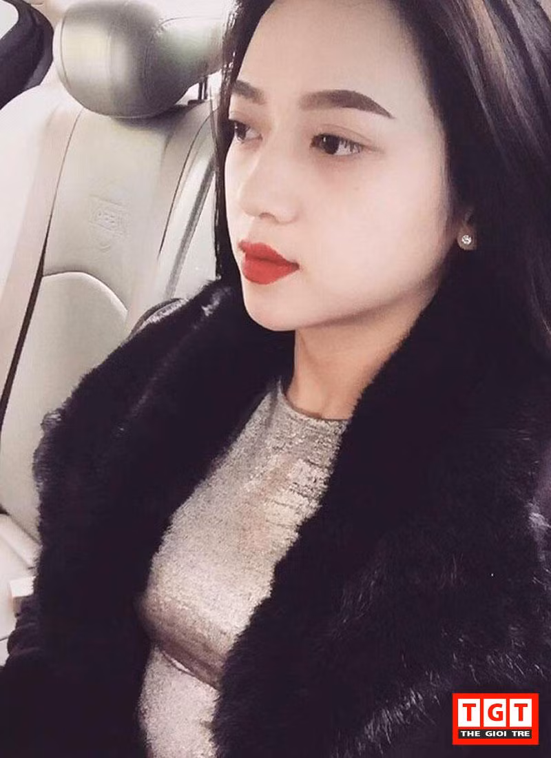 Chia sẻ về dự định trong tương lai của mình, Hân Bella cho biết: “Đam mê lớn nhất của mình là ‘maketing online’ và thời trang… Nên mình sẽ kiếm đủ tiền để mở shop chuyên bán quần áo thời trang và phụ kiện cho giới trẻ, mở hệ thống kinh doanh onlnie trên toàn quốc. Rất mong những kế hoạch và dự định này sẽ thành công”.