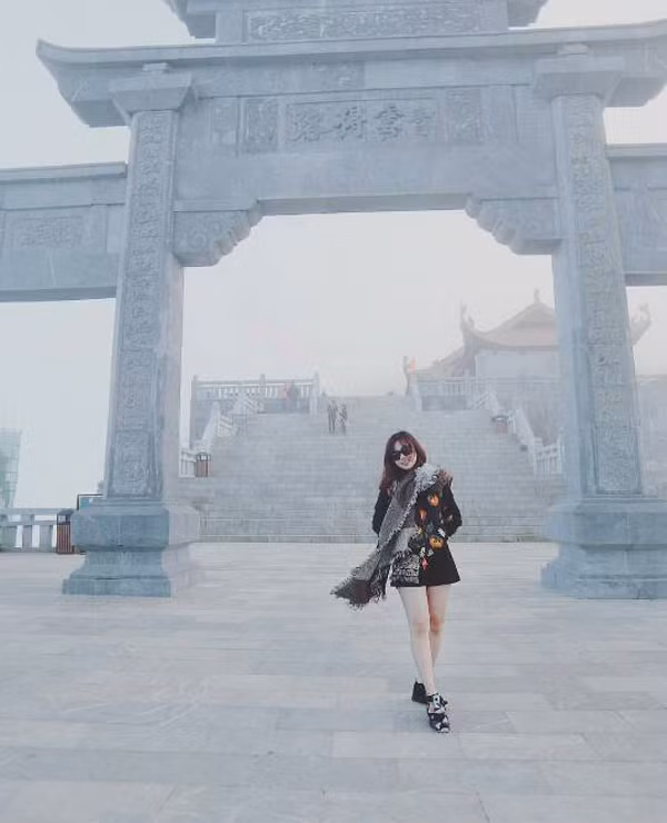 Fansipan Legend tuyệt đẹp ngoài thành phố trên mây còn có các cảnh đẹp khác như Vườn tre, Bảo An Thiền Tự, Bích Vân Thiền Tự, nhà hàng, khu mua sắm… Mất khoảng nửa ngày để bạn tha hồ vui chơi, pose hình ở những điểm này. (Ảnh: @honeycherry312)