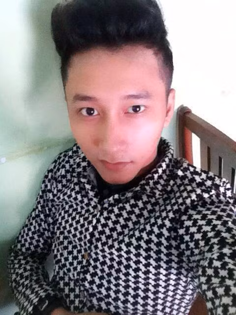 Có một quãng thời gian, ngoại hình của Viễn Thiện có phần "xuống cấp", không được chăm chút kỹ càng và không còn quá giống với ca sĩ Sơn Tùng MTP như khi cậu mới "nổi tiếng". Dựa vào đó, nhiều dân mạng đồn rằng Viễn Thiện đã chán với "con đường nghệ thuật" nên không còn chăm chút nhiều cho hình ảnh của mình nữa. Ảnh trong bài: Facebook nhân vật.