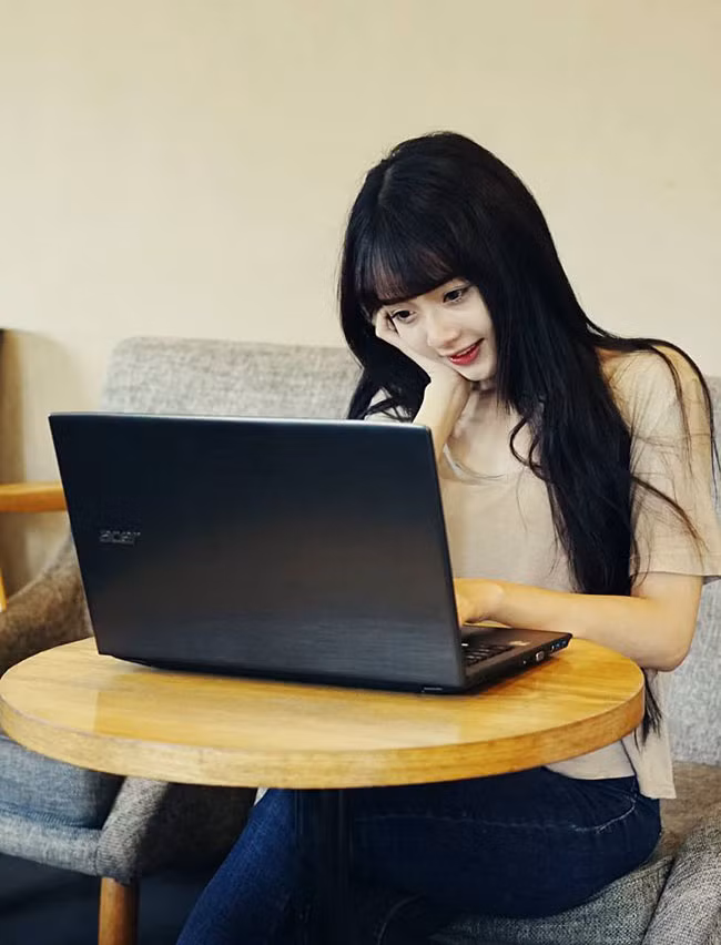 Mỗi năm đều có rất nhiều gương mặt xinh đẹp mới xuất hiện nhưng Lan Hương vẫn là cái tên được cộng đồng mạng quan tâm.