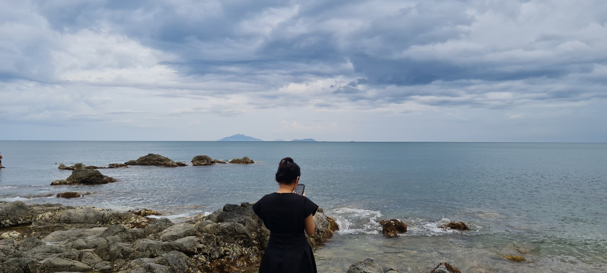 Nhiều bạn trẻ yêu thích Ghềnh Bàng bởi khung cảnh thiên nhiên hoang sơ tuyệt đẹp nơi đây, lên hình “xịn” tựa trời Tây.