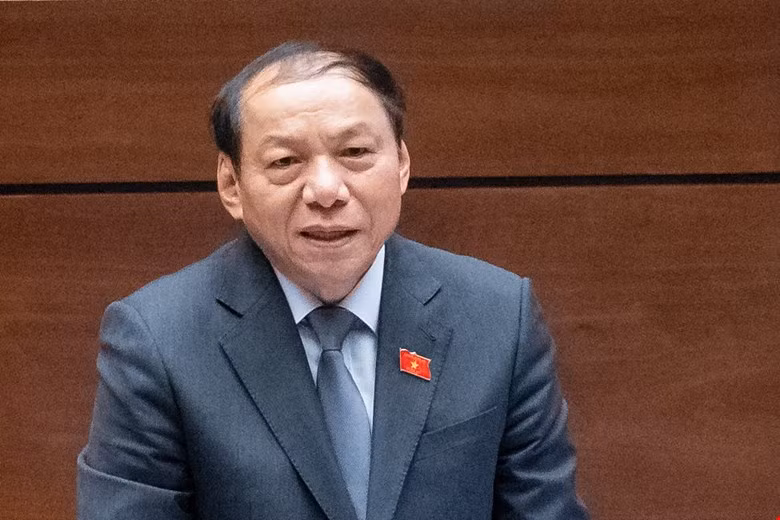 Bo truong Nguyen Van Hung: Rat buc xuc vi gia ve may bay cao