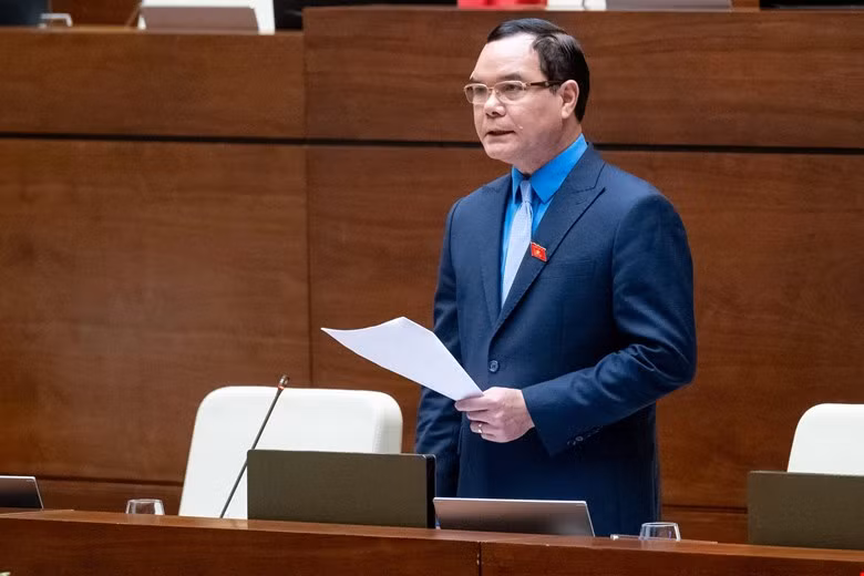 Can bo cong doan doanh nghiep tra luong se giam tinh than “chien dau”?