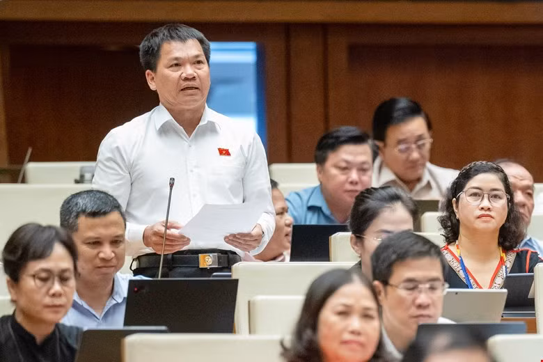 DBQH: De nghi Bo co giai phap ve hang loat doanh nghiep rut lui