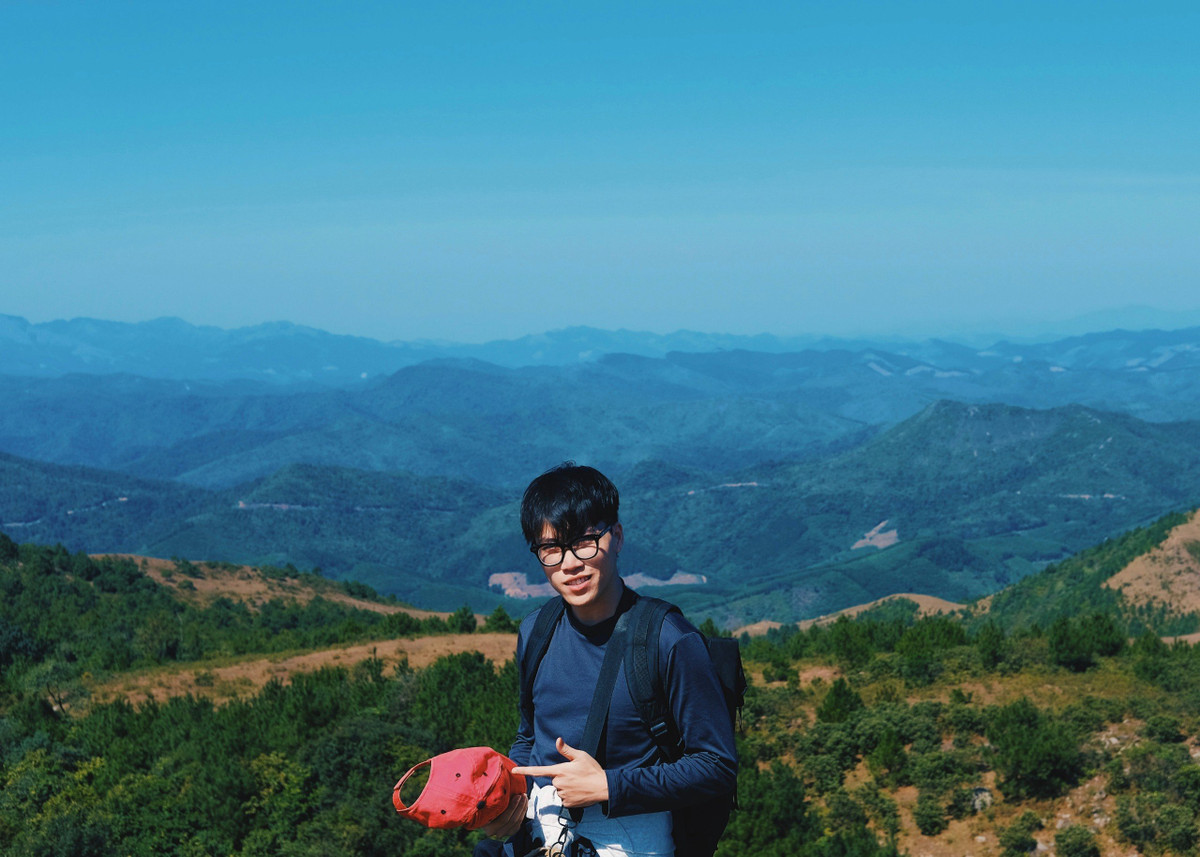 “To mo” ve mua dong Ha Noi, nam sinh gianh hoc bong tien si DH Phap