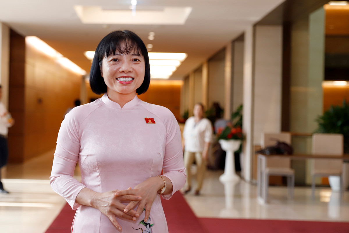 ĐBQH: Đừng để tăng lương, tăng giá nửa mừng nửa lo DBQH: Dung de tang luong, tang gia nua mung nua lo