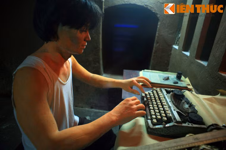 Kết cấu căn hầm gồm hầm chính và hầm phụ cùng hệ thống địa đạo vừa một người chui. Hầm chính dài 3,5 mét, ngang 3,2 mét, cao 1,7 mét, độ dày nóc hầm 1,8 mét. Hầm được xây dựng rất công phu bởi có thả đà chịu lực bên trên nóc. Tường và nền trát xi-măng chống thấm.