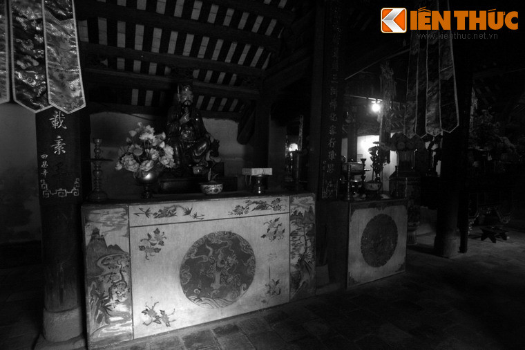 Hiện chùa Bổ Đà còn nhiều tài liệu, hiện vật, cổ vật quý có giá trị lớn về mặt văn hóa, lịch sử, kiến trúc và mỹ thuật. Đặc biệt là Mộc bản kinh Phật cổ nhất Việt Nam được khắc trên gỗ thị.