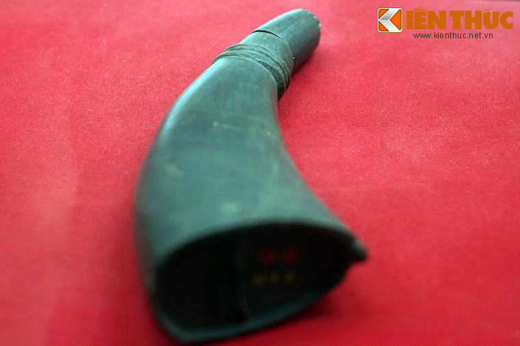 Sừng trâu của ông Ma ở huyện Bắc Sơn, tỉnh Lạng Sơn tặng đội Cứu quốc quân để đựng thuốc súng.