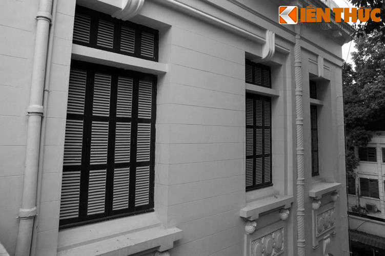 Sau khi Cách mạng Tháng 8 thành công, Phủ Khâm sai mang tên mới là Bắc Bộ phủ. Từ sau lễ độc lập, Chủ tịch Hồ Chí Minh từ 48 Hàng Ngang chuyển về Bắc Bộ phủ ở và làm việc. Người ở đây đến tháng 11/1945 thì rời ra ngoại thành trước những yêu cầu của bối cảnh chính trị mới.