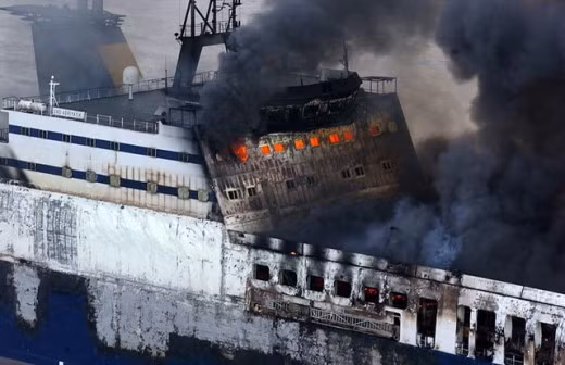 Không lâu sau, tàu MV Dona Paz bị chìm khiến hơn 4.300 người thiệt mạng. Trong thảm kịch này, 24 người may mắn thoát nạn.