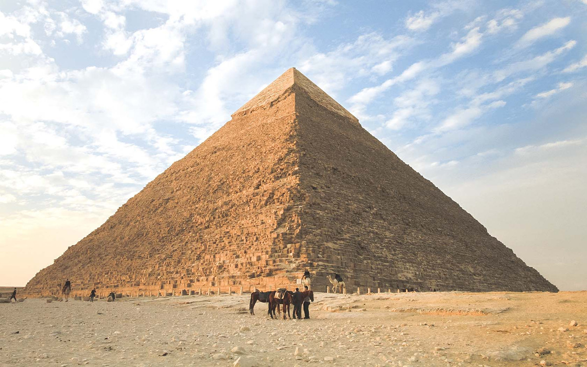 Ông Sibson còn dẫn chứng việc nhà sử học Hy Lạp cổ đại Herodotus từng viết về việc Khufu được chôn cất trong Đại kim tự tháp.