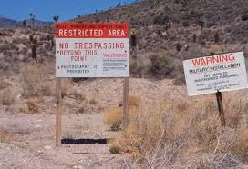 Trong suốt nhiều thập kỷ, công chúng không hề biết đến sự tồn tại của Khu vực 51. Về sau, rất ít thông tin về nơi này được tiết lộ.