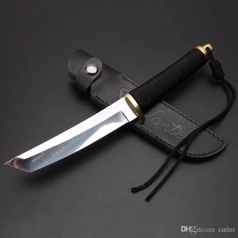 Theo các chuyên gia, các võ sĩ Nhật Bản thời xưa thường sử dụng Tanto trong nghi thức mổ bụng Seppuku nhằm khẳng định lòng trung thành và danh dự.