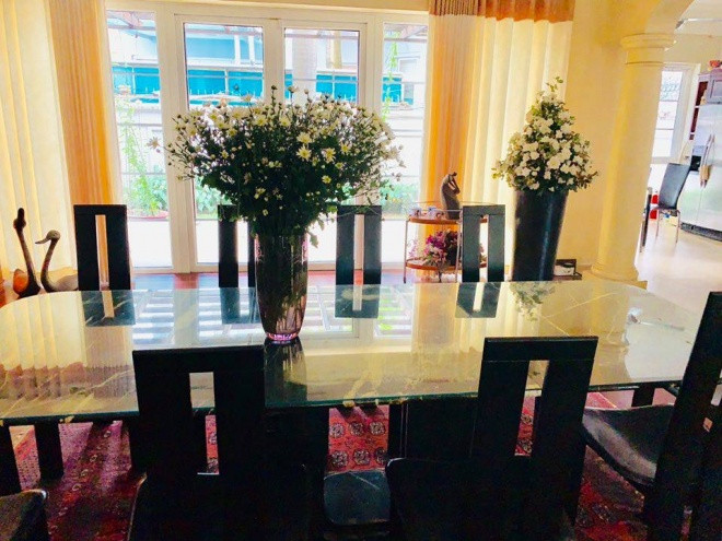 Khong gian ben trong biet thu trieu do cua dien vien Hien Mai-Hinh-2