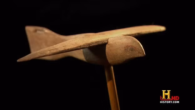 Theo nghiên cứu của một số chuyên gia, "chim Saqqara" không phải là món đồ chơi của người Ai Cập thời cổ đại.