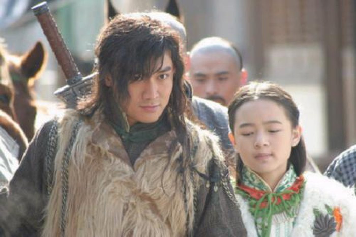 Hồ Phỉ - nhân vật chính trong cuốn tiểu thuyết "Tuyết sơn phi hồ" của Kim Dung gây ấn tượng với câu nói: "Đại trượng phu chỉ sợ bậc chính nhân quân tử chứ há lại sợ phường ưng khuyển nô tài".