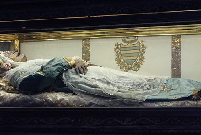 Sau 48 năm làm việc cho gia đình giàu có, Zita qua đời năm 1272. Khi ấy, bà 60 tuổi.