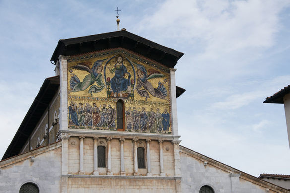 Kể từ đó cho đến nay, thi hài nguyên vẹn của Thánh Zita được lưu giữ và bảo quản tại nhà thờ San Frediano ở Italy. Theo đó, công chúng có thể tới chiêm ngưỡng xác ướp tự nhiên của Thánh Zita.