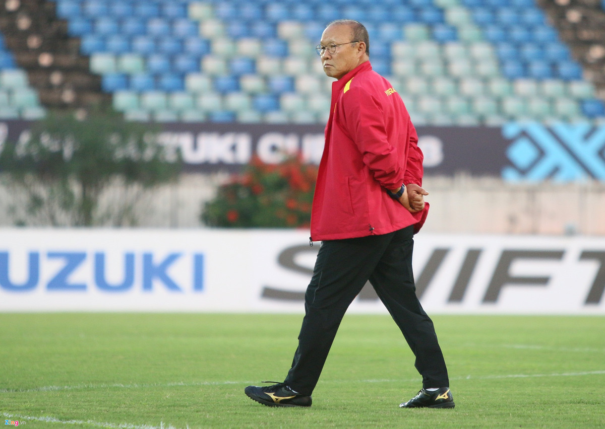 Có lẽ không cần phải đoán, HLV trưởng luôn mong muốn đội bóng có kết quả thuận lợi khi thi đấu xa nhà. Không những thắng mà không cầu thủ nào chấn thương cũng là một yếu tố quan trọng.