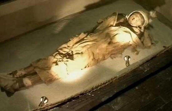 Trong những năm qua, các chuyên gia khảo cổ Trung Quốc đã tìm thấy một số xác ướp người châu Âu tại sa mạc Taklamakan. Đây được coi là phát hiện bất ngờ và hiếm có.