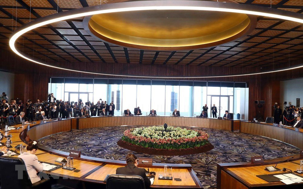 Quang cảnh cuộc họp.