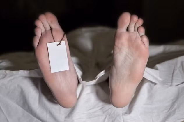 Khi ấy, thai phụ tử vong do lên cơn co giật trong khi làm việc. 3 ngày sau khi mất, người mẹ quá cố sinh con khiến dư luận xôn xao.