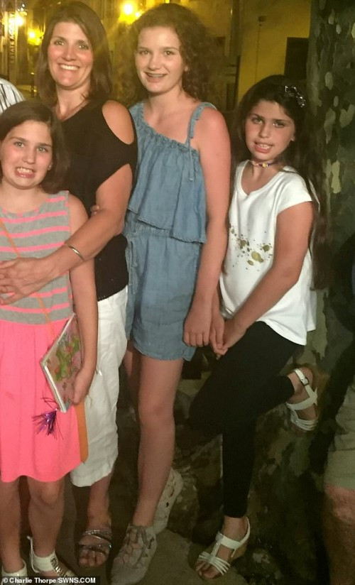 Nu sinh 16 tuoi phai chiu hon 50 con dong kinh moi ngay-Hinh-2