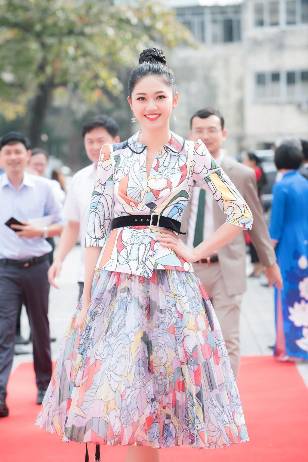 A hau Thanh Tu: Ban trai lon tuoi sap cuoi la moi tinh dau