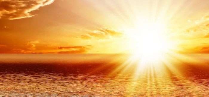 Tấm gương này sẽ được sử dụng để phản chiếu ánh sáng mặt trời hội tụ vào một điểm trên trái đất.