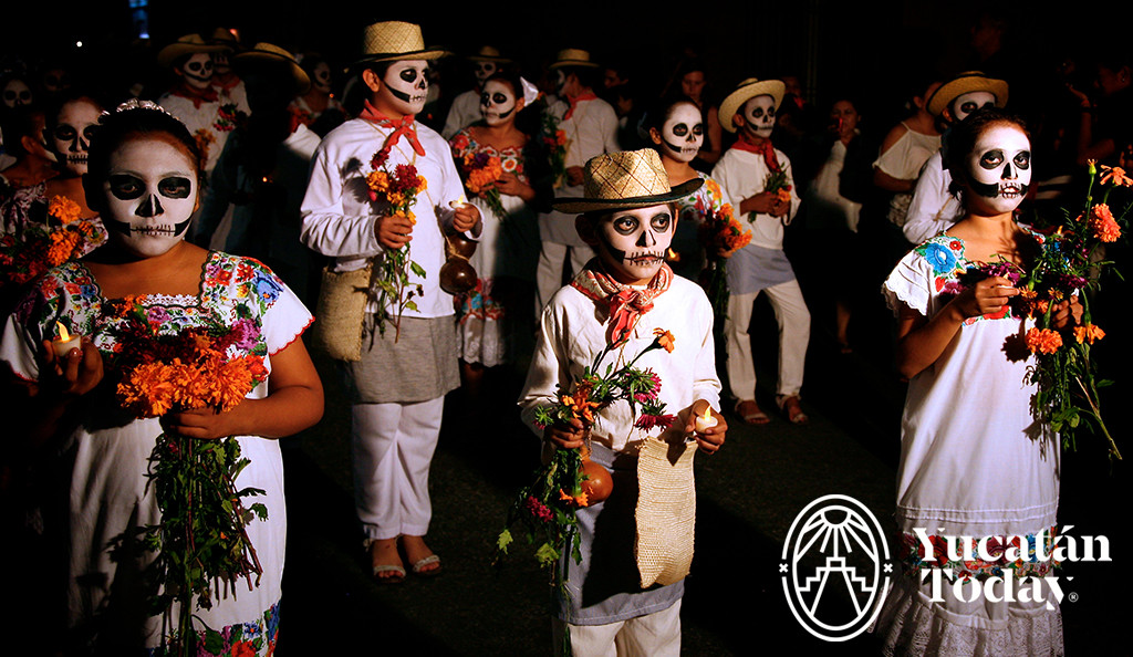 Hậu duệ của người Maya sinh sống tại ngôi làng nhỏ trên bán đảo Yucatan, Mexico gây chú ý với tập tục lau xương người chết vào những ngày cuối tháng 10 mỗi năm.
