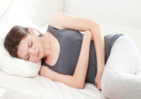 Đau bụng, chướng bụng. Nếu đau, chướng bụng khi đói, tình trạng được cải thiện sau khi ăn no thì hết sức cảnh giác. Rất có thể bạn đang đối diện với chứng loét dạ dày tá tràng.