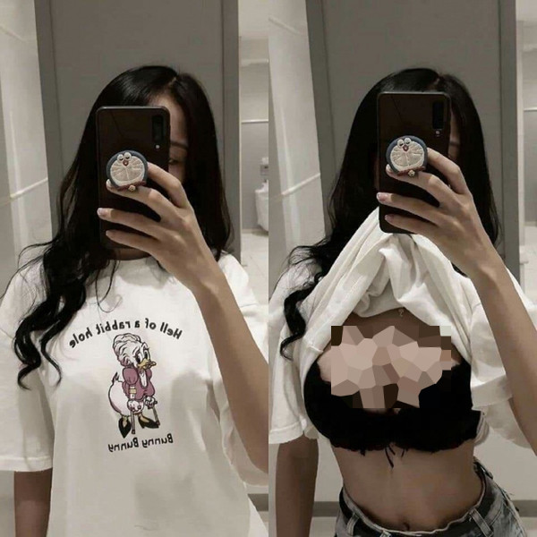 Bình thường, người mặc thường được khuyến khích chọn nội y cùng để tránh hớ hênh khi diện áo sơ mi trắng. Thế nhưng, mỹ nhân người Hàn này lại cố tình chọn nội y đen để “tạo nét”.