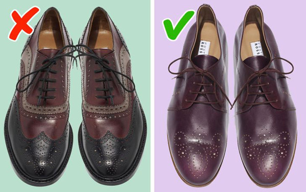 Chọn giày thon gọn. Thiết kế có phần đế rộng hơn phần trên sẽ khiến đôi giày của bạn trông cồng kềnh. Chúng sẽ rất hợp khi được phối với quần ôm, jean hoặc váy.