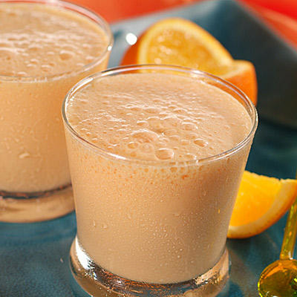 Bên cạnh đó, những loại đồ uống này còn chứa hàm lượng đường cao. Tuy trẻ rất thích song nạp quá nhiều đường lại không hề tốt cho trẻ trong giai đoạn tăng trưởng và phát triển. Ảnh: Internet.