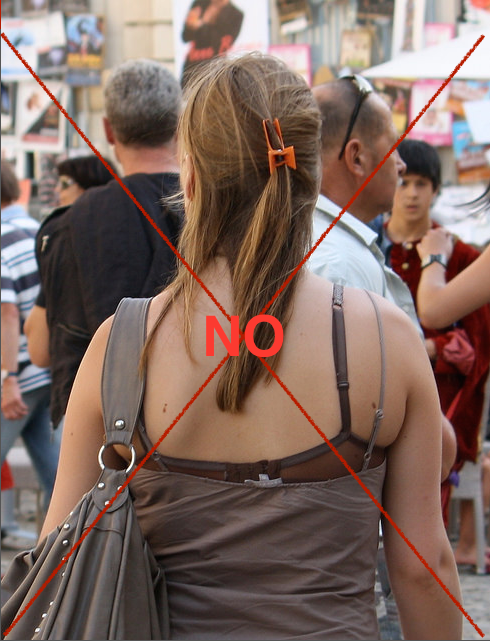 Ngoài ra, trên thị trường còn có thiết kế áo ngực quây chỉ gồm cúp áo và hoàn toàn không có dây lưng.