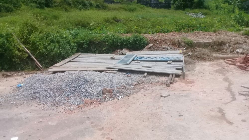 Hai Phong: Roi xuong ho nuoc dang thi cong, be trai 3 tuoi tu vong