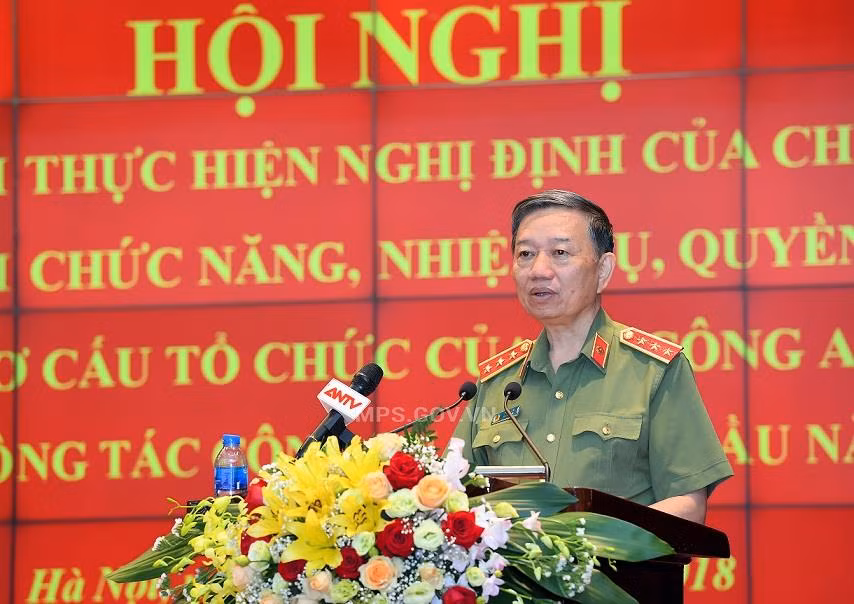 Bo Cong an yeu cau cac don vi sap nhap khan truong on dinh to chuc