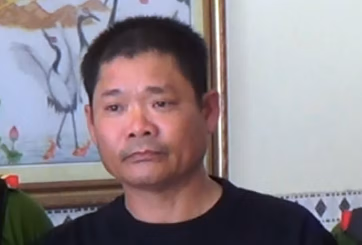 Thu giu 9 khau sung nha doi tuong tham gia to chuc khung bo Viet Tan